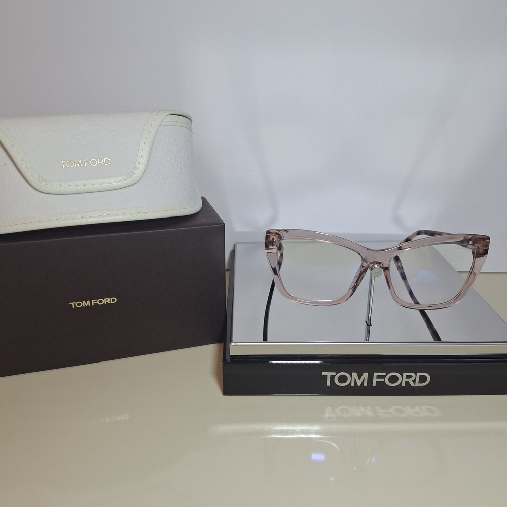 Tom Ford Women's Pink Glasses
